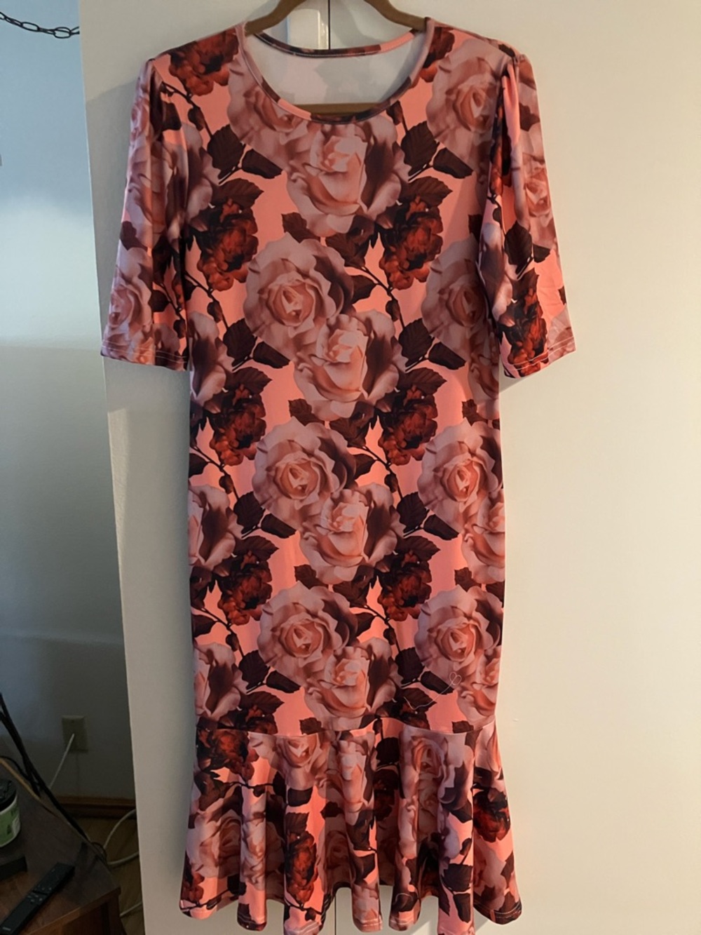 Floral Pink Rose Print Ruffle-Hem Dress